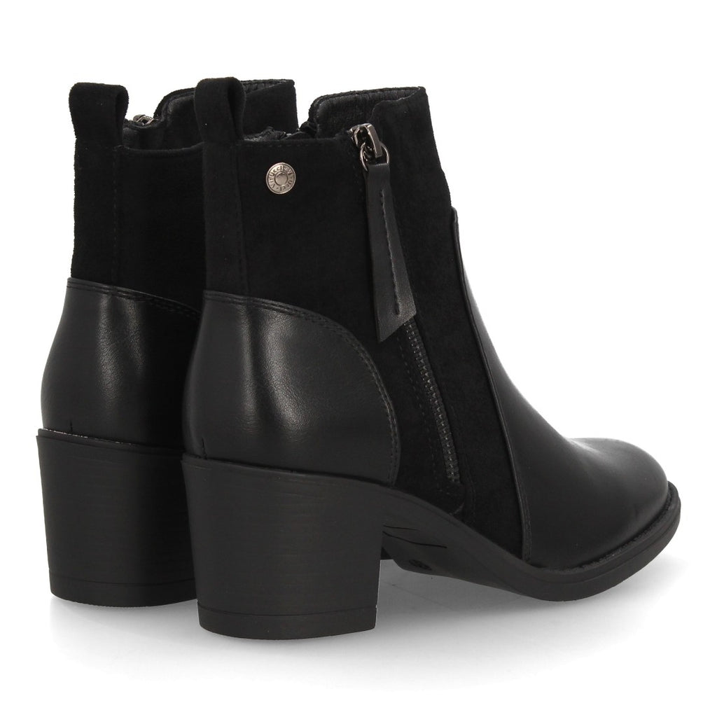 MELFIA Stiefeletten in Schwarz