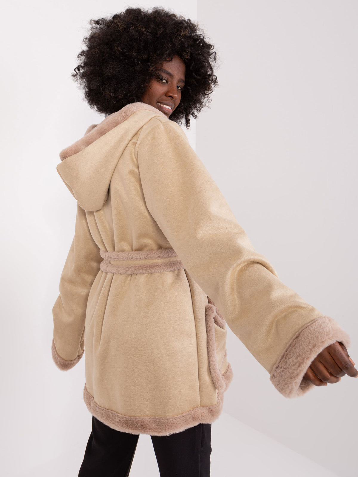 MELFIA AURELIA – Wintermantel für Damen mit Taschen
