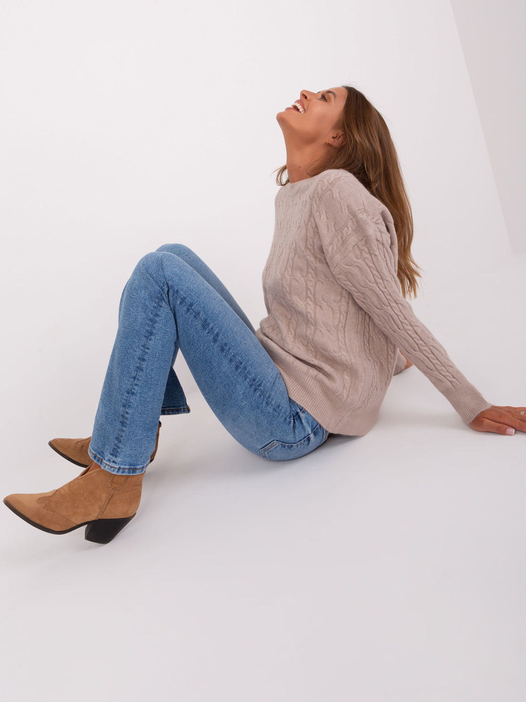 MELFIA – Lockerer Pullover mit Zopfmuster