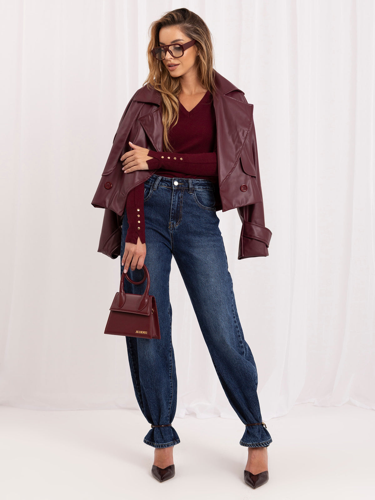 MELFIA Fitted V-Neck Sweater