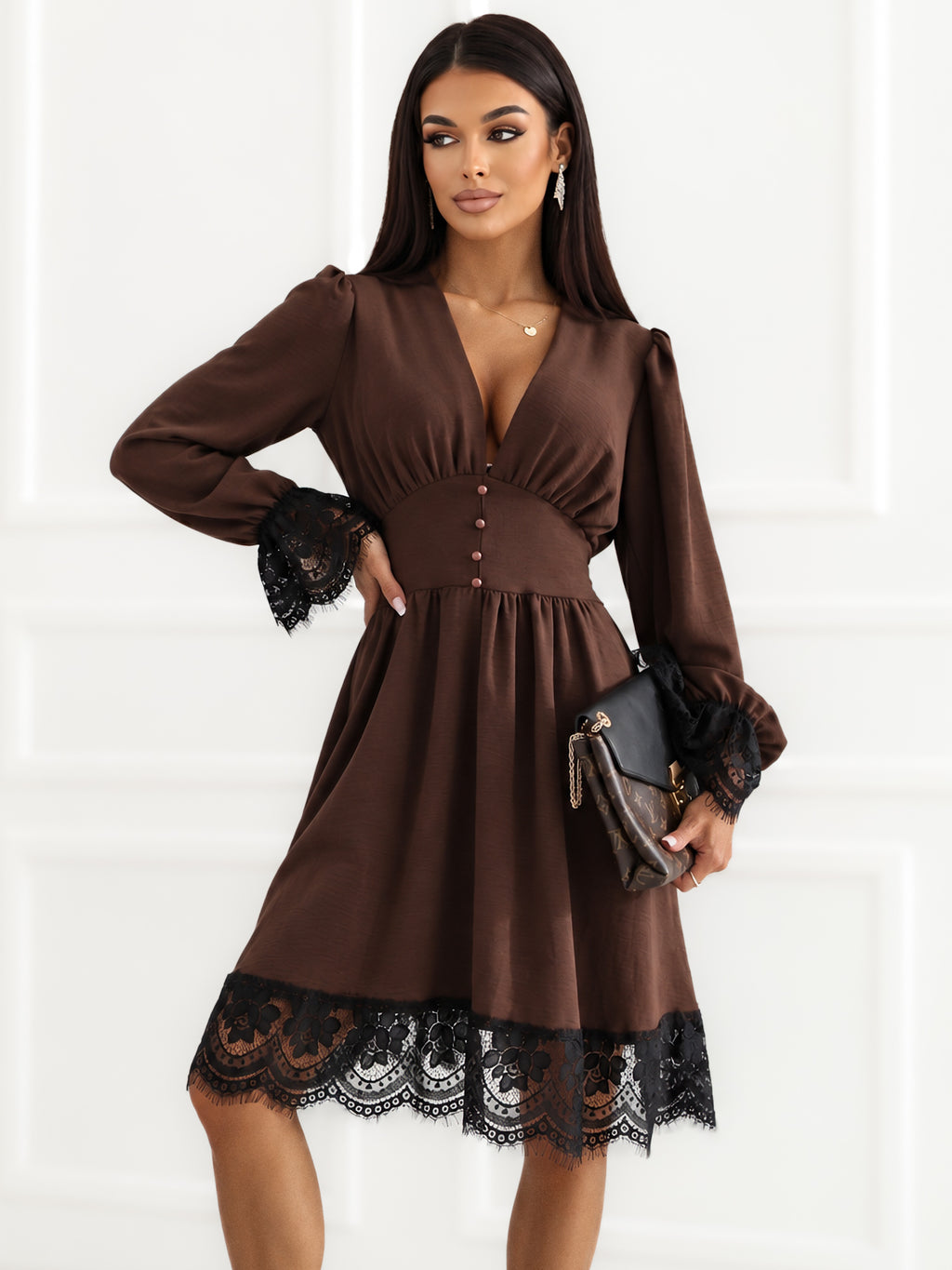 MELFIA ELARA – Elegantes ausgestelltes Kleid mit Taillenabnähern