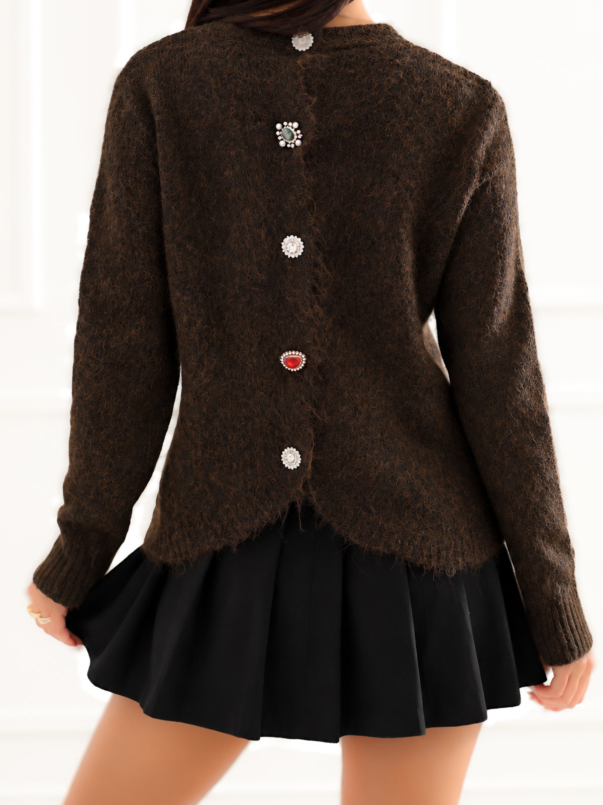 MELFIA ELENA – Flauschiger Cardigan mit Schmuckknöpfen
