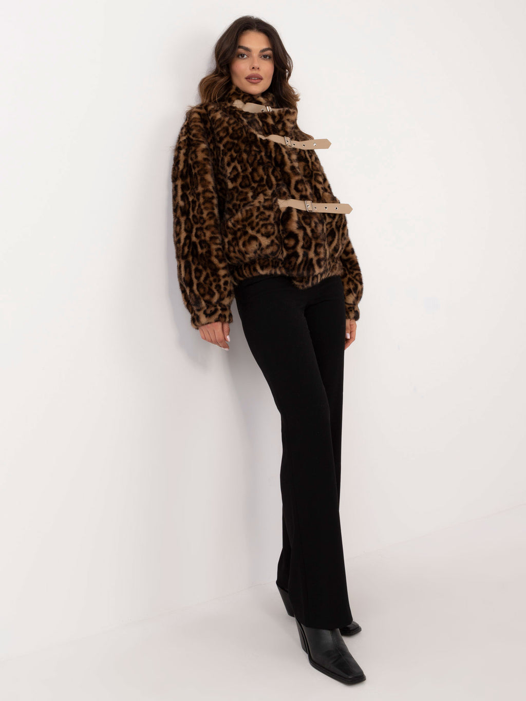 MELFIA ZARA – Damen-Winterjacke von Artificial Falls im Leopard-Muster