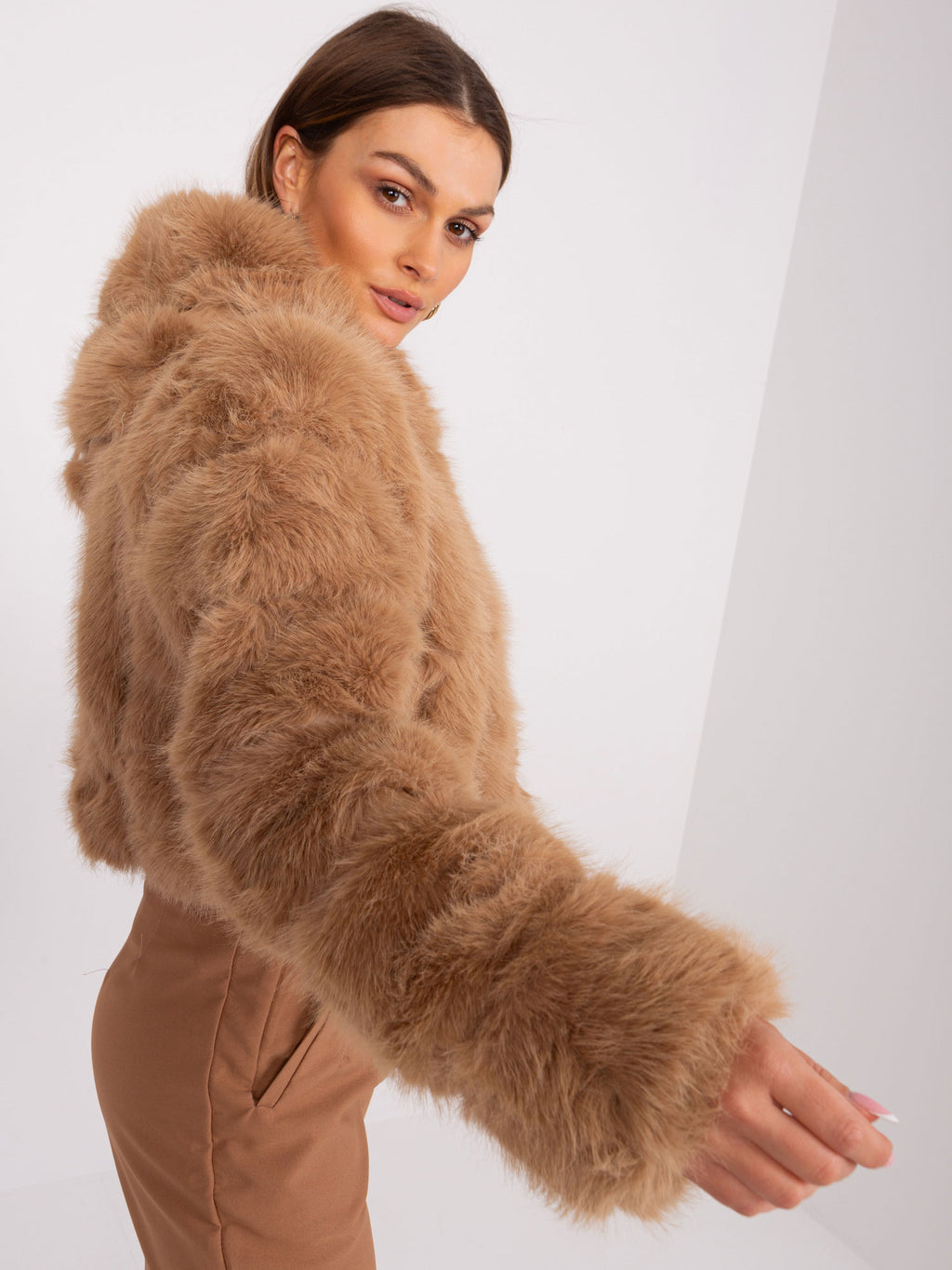 MELFIA LIA – Elegante Damen-Pelzjacke mit Kapuze