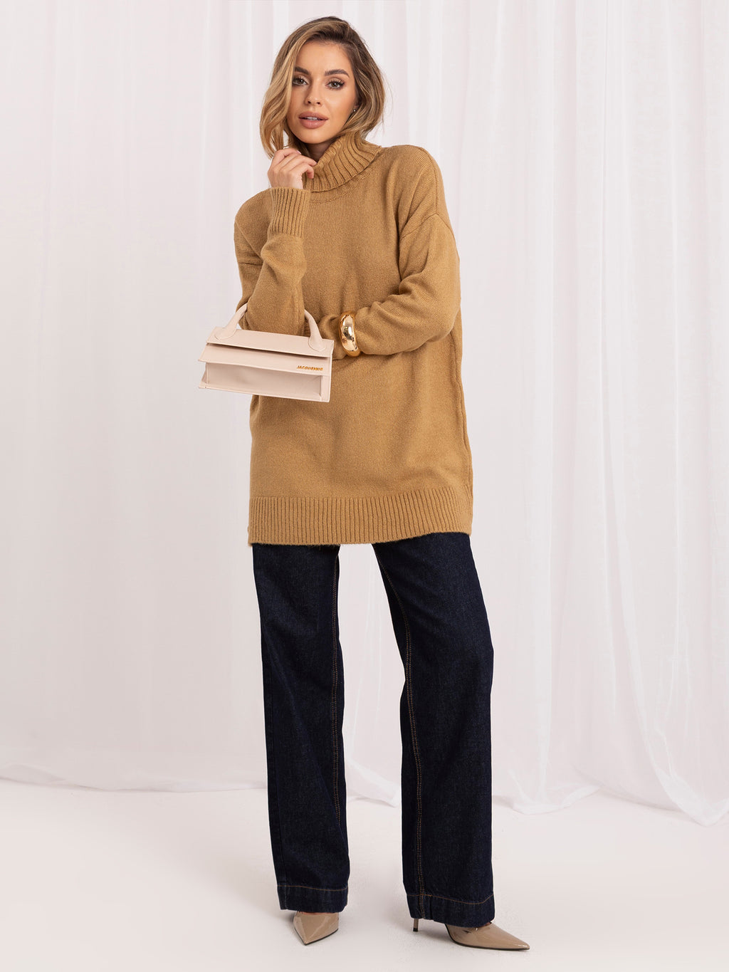 MELFIA – Lockerer Pullover mit hohem Kragen