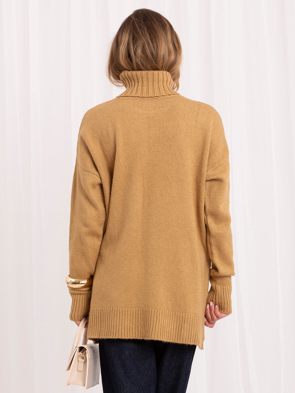 MELFIA – Lockerer Pullover mit hohem Kragen