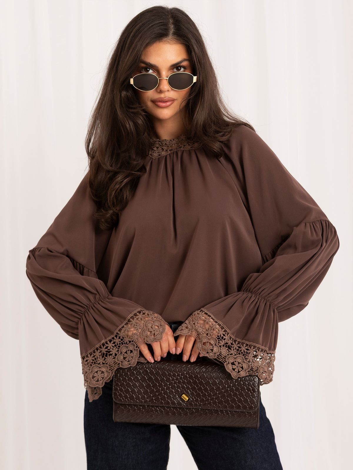MELFIA – Elegante Bluse mit Spitzenabschluss