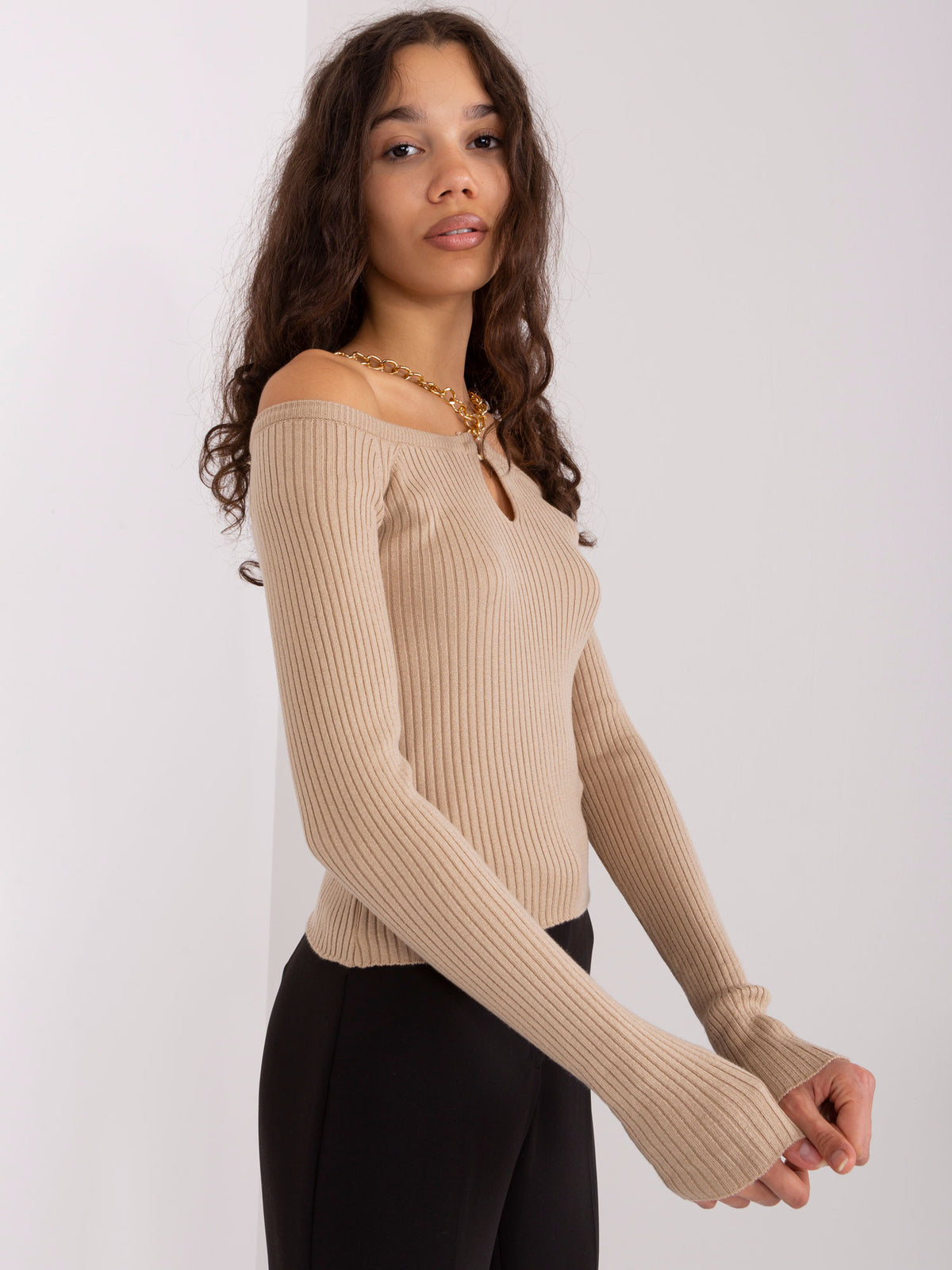 MELFIA Pullover mit Offenen Schultern und Ketten