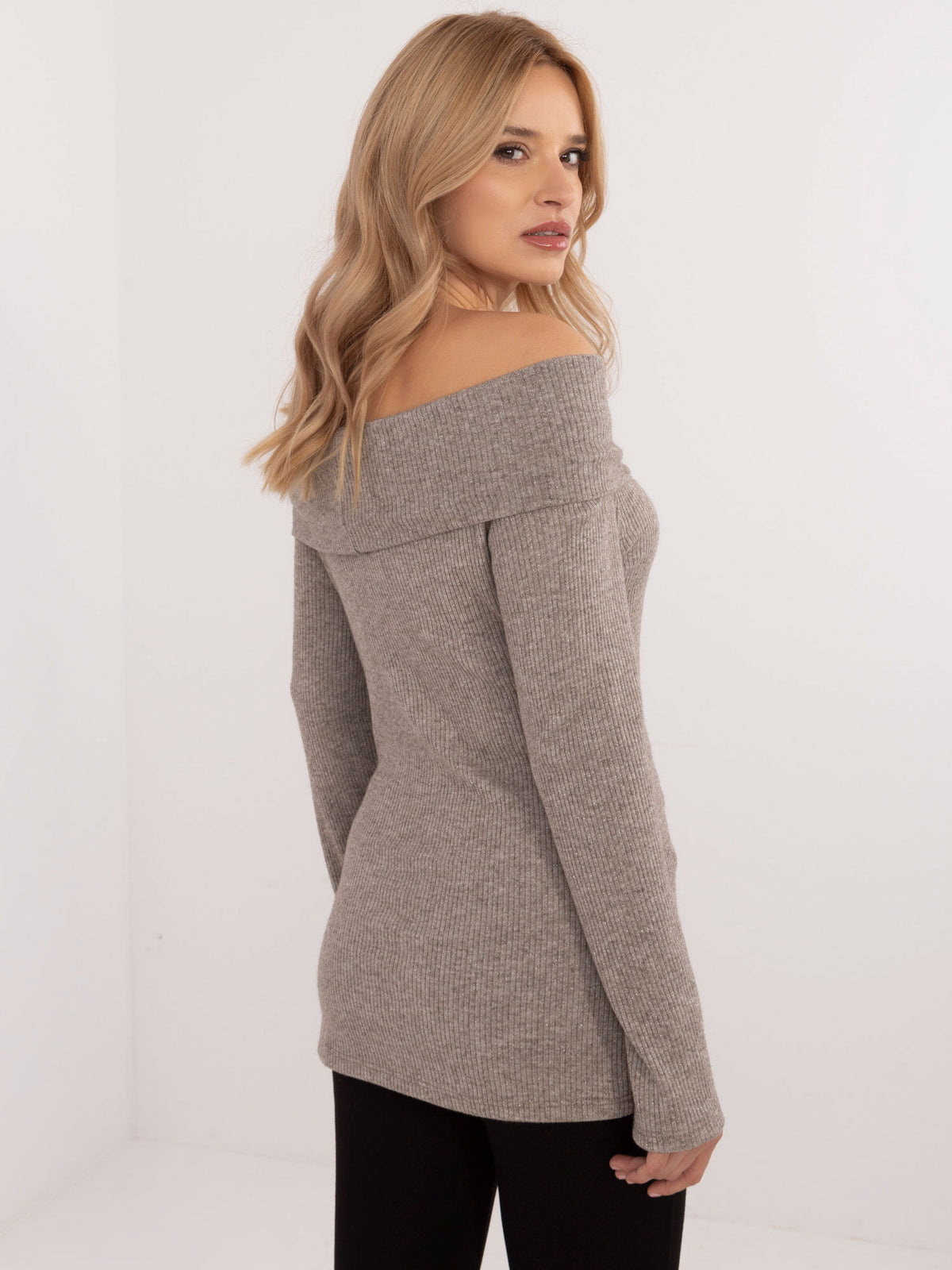 MELFIA Enganliegender Pullover mit Schalkragen