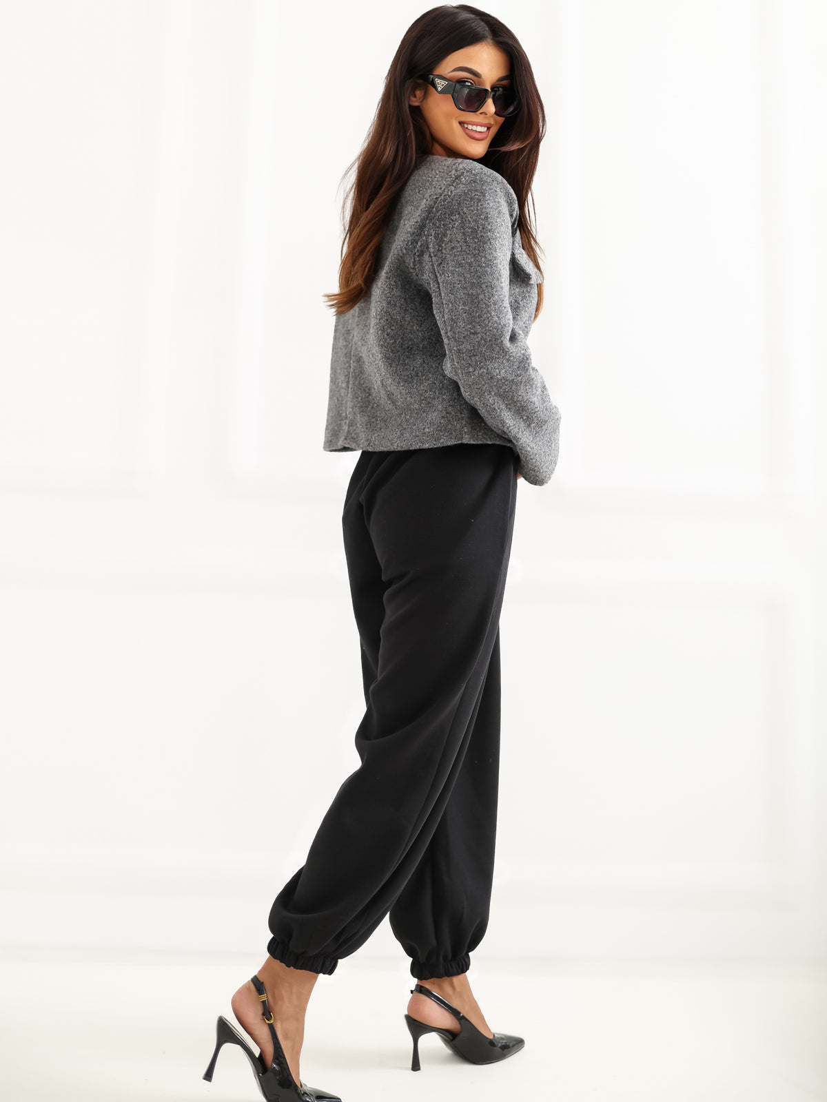 MELFIA Elegante Kurzjacke mit dekorativen Taschen