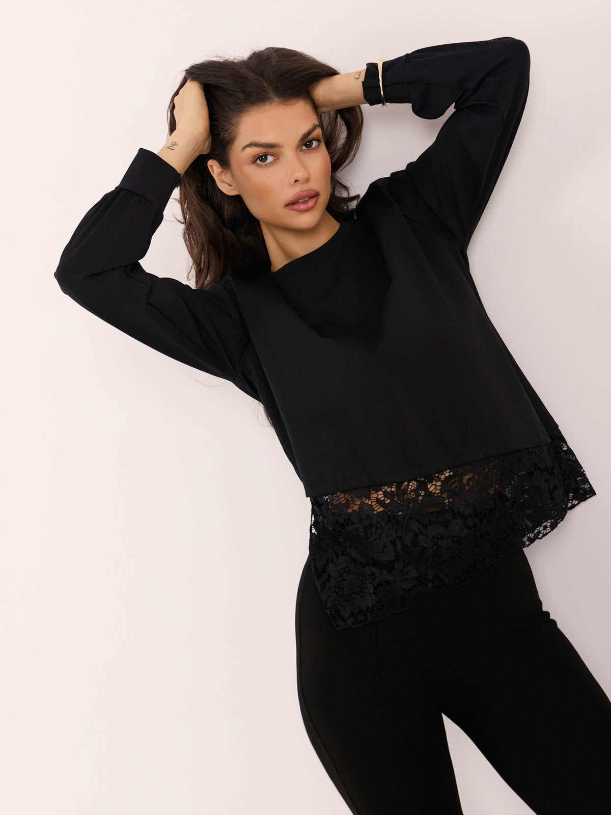 MELFIA ARIA – Elegante Bluse mit Spitzenbesatz