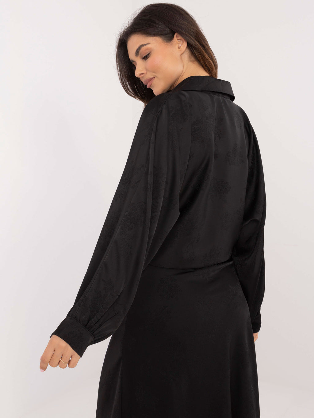 Schwarze Oversize-Bluse mit floralem Blumenmuster