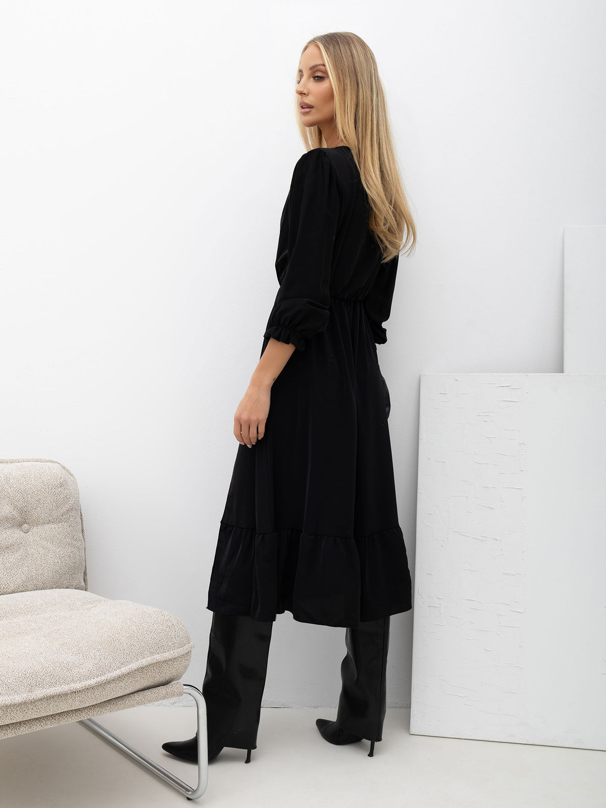 MELFIA ELARA – Midi-Kleid mit Rüschenärmeln