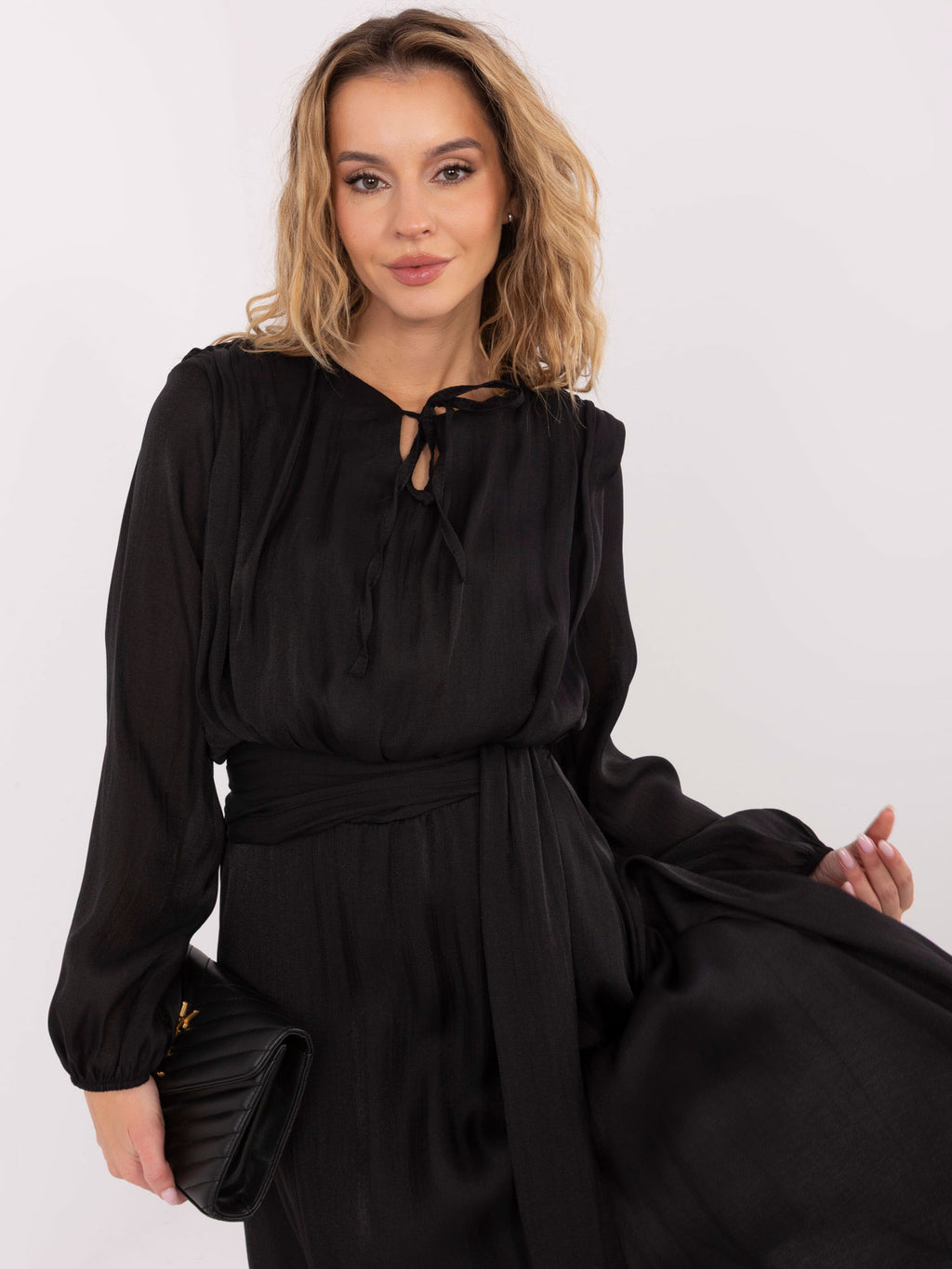MELFIA Elegantes Kleid mit Gebundenem Dekolleté