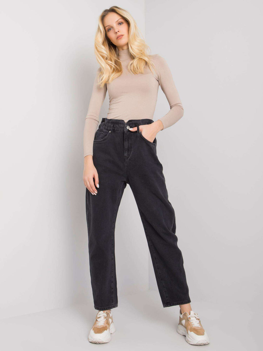 MELFIA Schwarze Damen Mom Jeans – High Waist