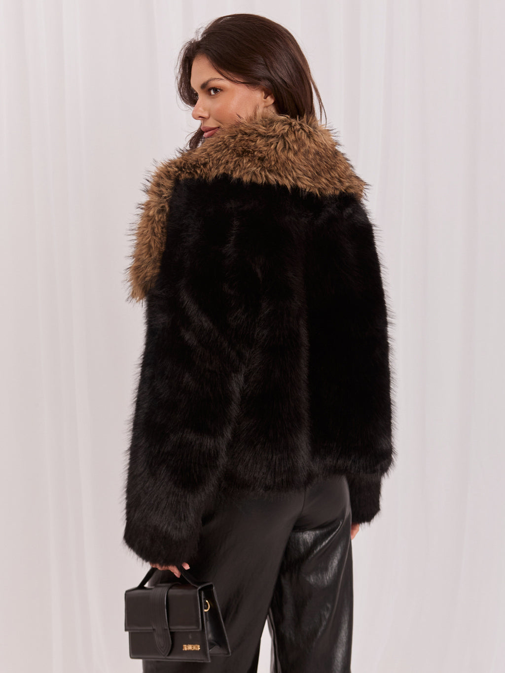 MELFIA  Eleganter Kurzmantel mit Futter