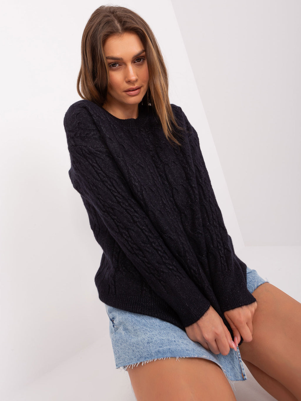 MELFIA – Lockerer Pullover mit Zopfmuster