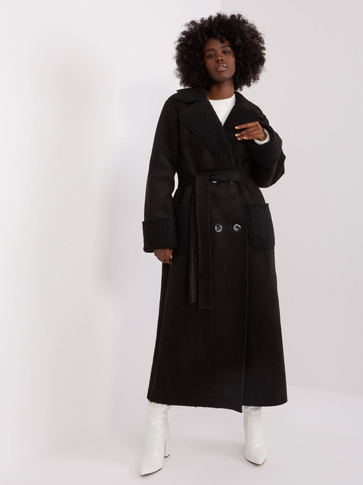 MELFIA NOIRÉ – Schwarzer Schaffell Wintermantel mit Taschen