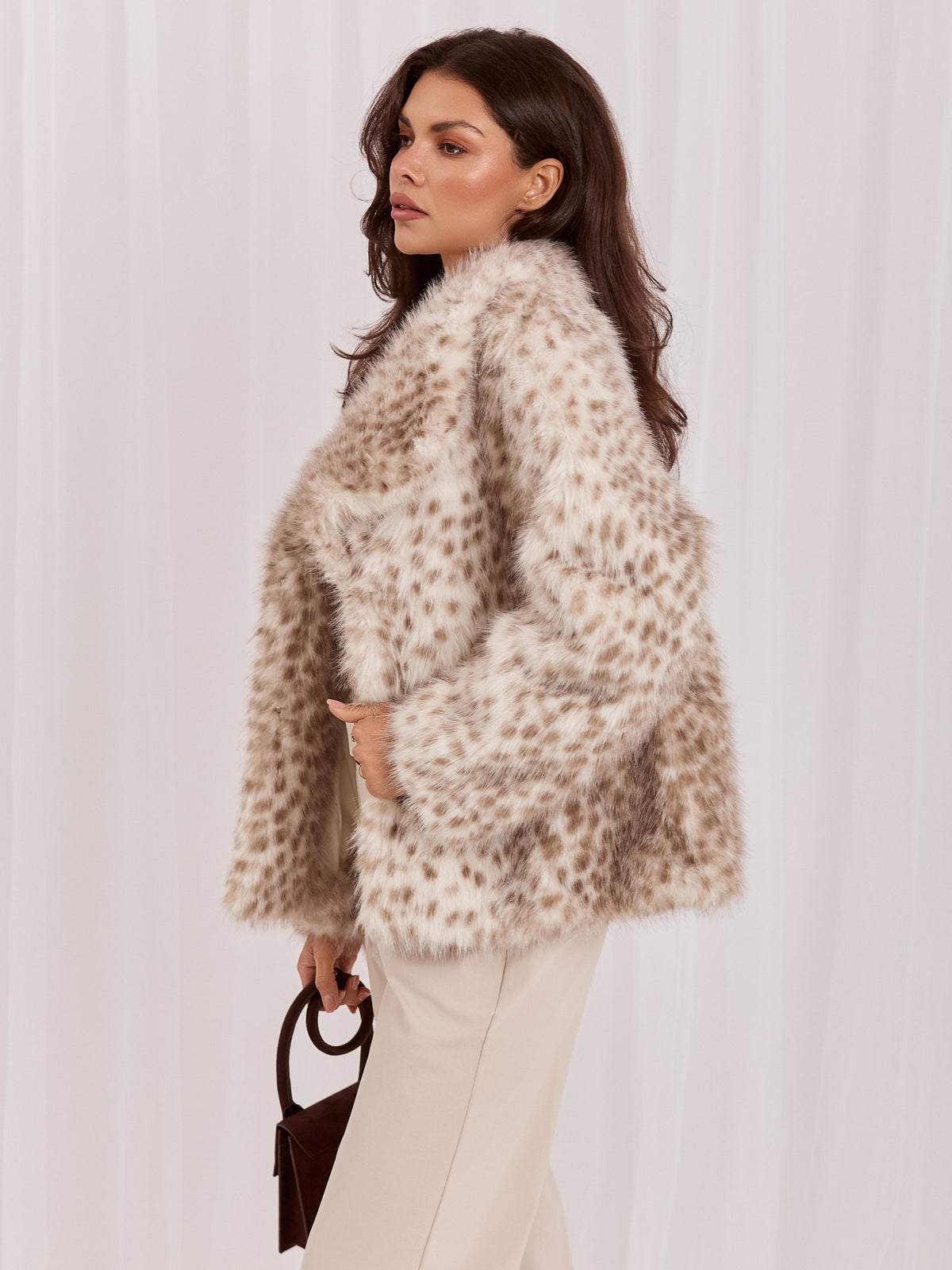 MELFIA  Elegante Felljacke mit Kragen