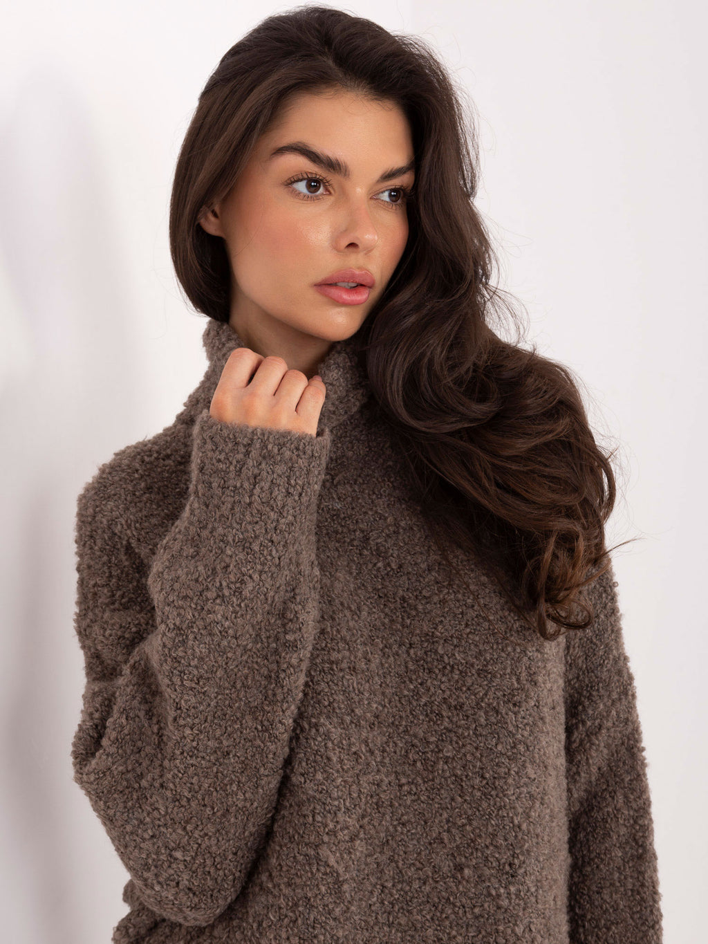 MELFIA – Oversize-Pullover aus Bouclé