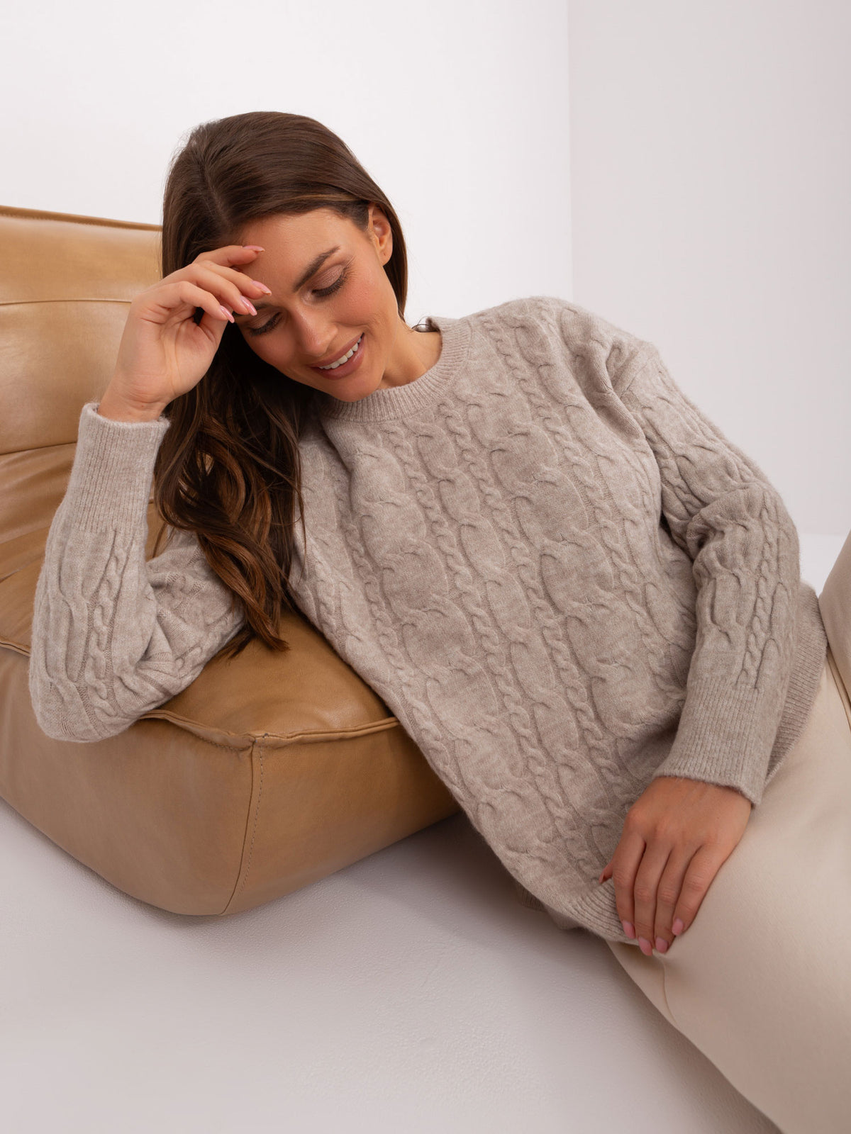 MELFIA – Lockerer Pullover mit Zopfmuster