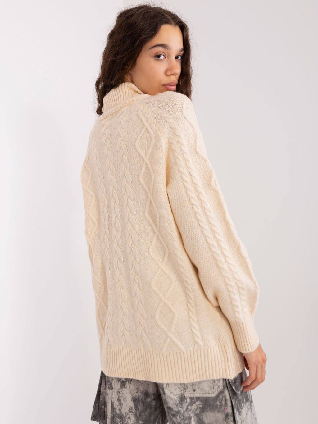 MELFIA – Damenpullover mit Zopfmuster und Rollkragen