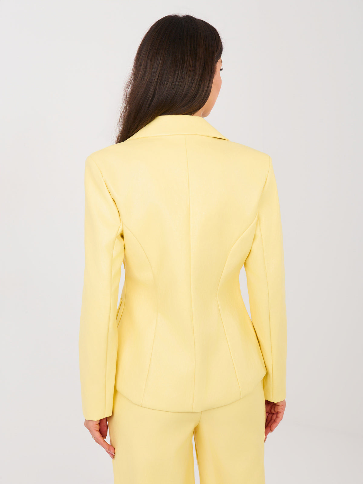 MELFIA – Taillierte Jacke aus Kunstleder