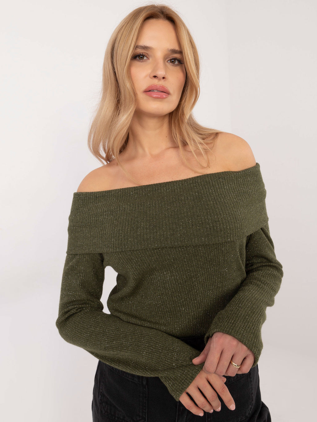 MELFIA Enganliegender Pullover mit Schalkragen