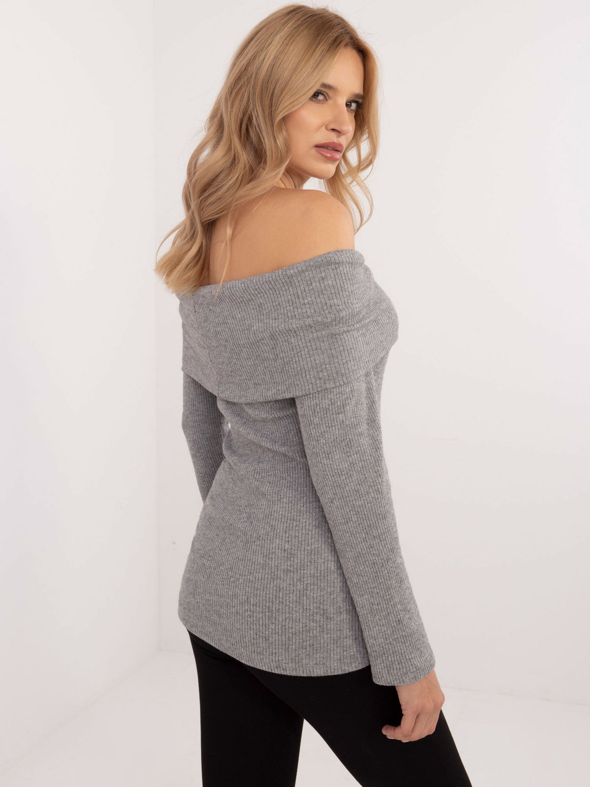 MELFIA Enganliegender Pullover mit Schalkragen