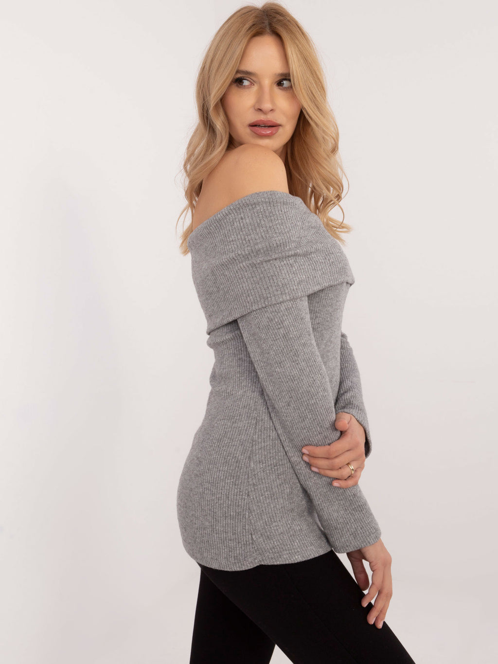 MELFIA Enganliegender Pullover mit Schalkragen