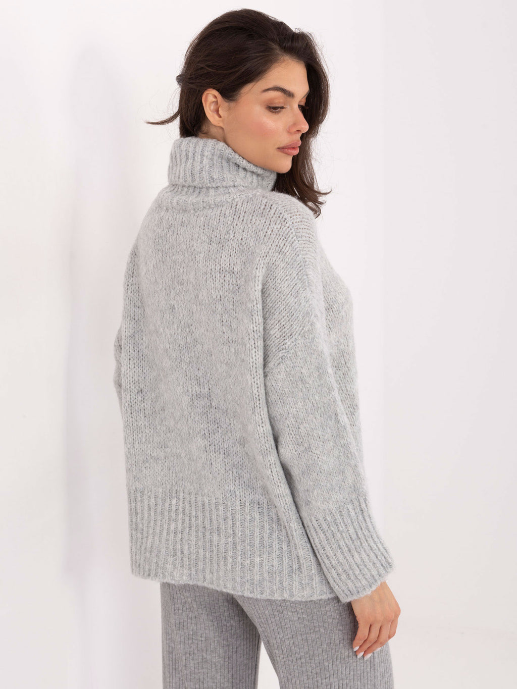 MELFIA  – Eleganter Rollkragenpullover aus Wolle